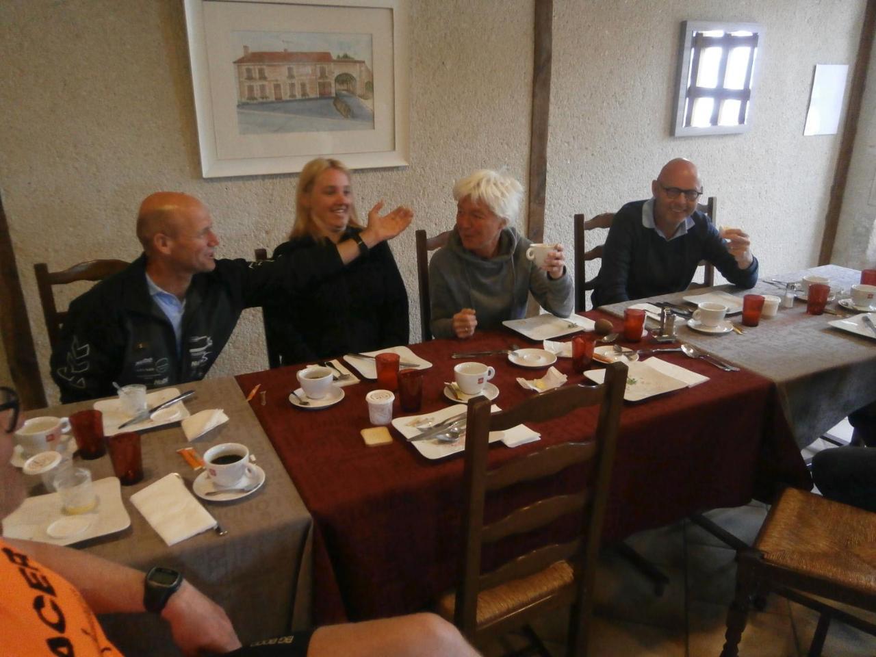 Auberge Du Pied Des Monts Grivy-Loisy Eksteriør bilde
